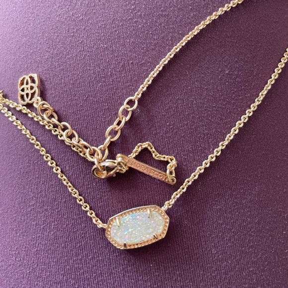 Kendra Scott rose gold pendant necklace - Picture 1 of 2